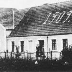 W drzwiach Martha Miller (z d. Schröder) i jej córka Erna, 1926.